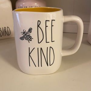 Rae Dunn Be Kind Mug